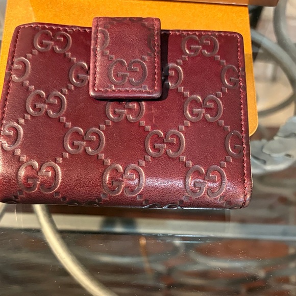 Gucci Guccissima Brown Compact Leather Wallet - Picture 5 of 9